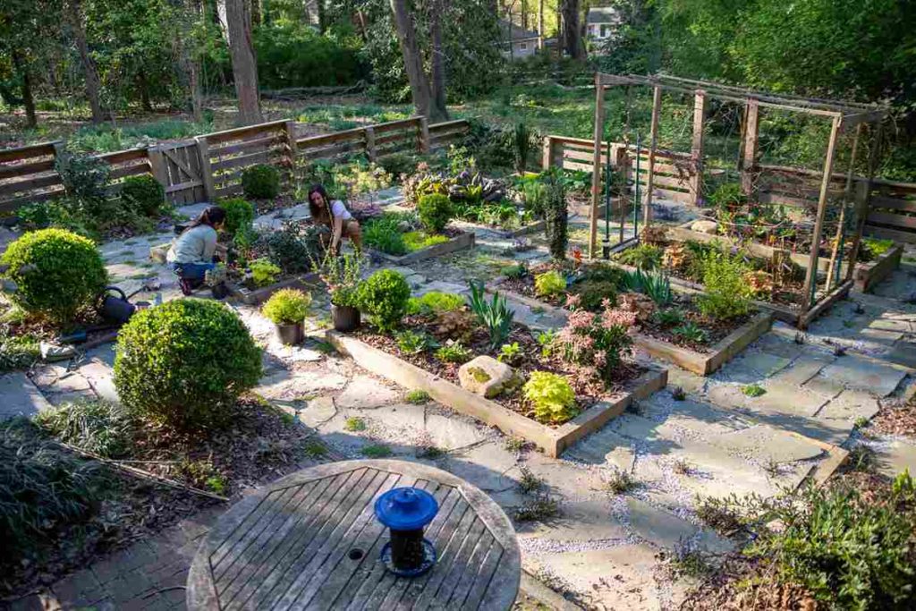 DIY animal shelters DIY Animal Shelter Projects