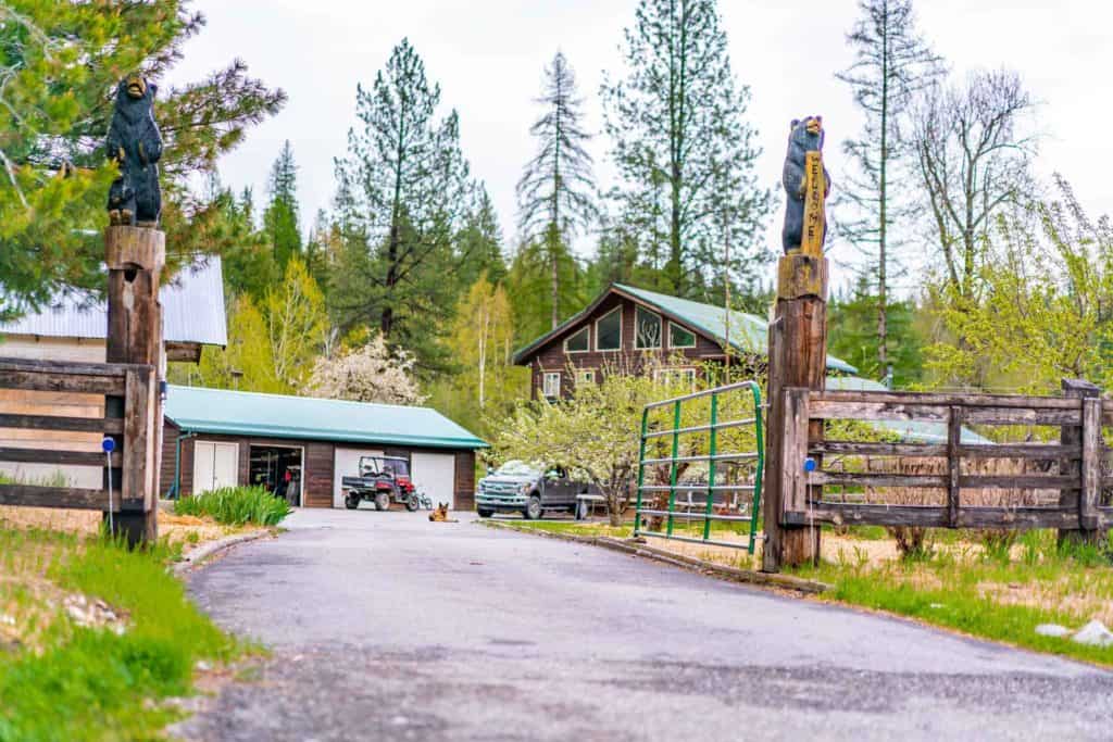 modern off-grid homesteading Modern Off-Grid Homesteading with Smart Solutions